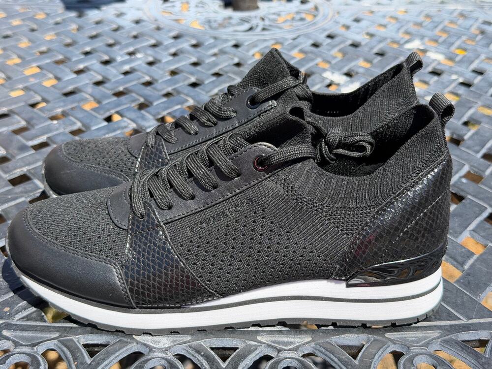 Michael Kors Women’s Billie Knit Trainer Black Sz 9 NWOT